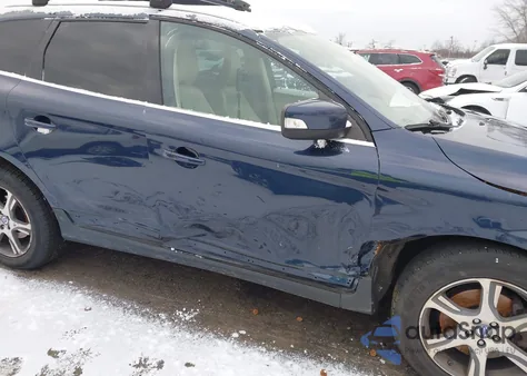 2013 Volvo Xc60 T6/T6 Platinum/T6 Premier Plus/T6 R-Design/T6 R-Design Platinum/T6 R-Design Premier Plus из США, поврежденный, VIN YV4902DZ5D2420766